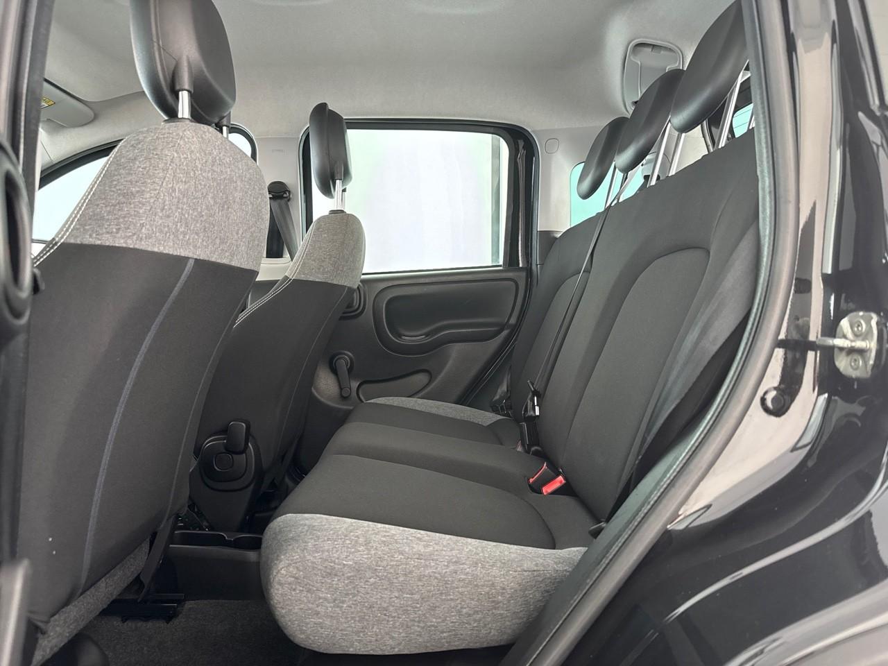 Fiat Fiat Panda usata, con 2 poggiatesta sedili ant. , con reg. in altezza attivi