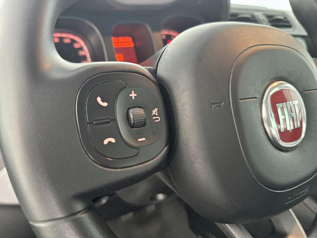 Fiat Fiat Panda usata, con attivazione vocale include sistema audio e include comandi telefono