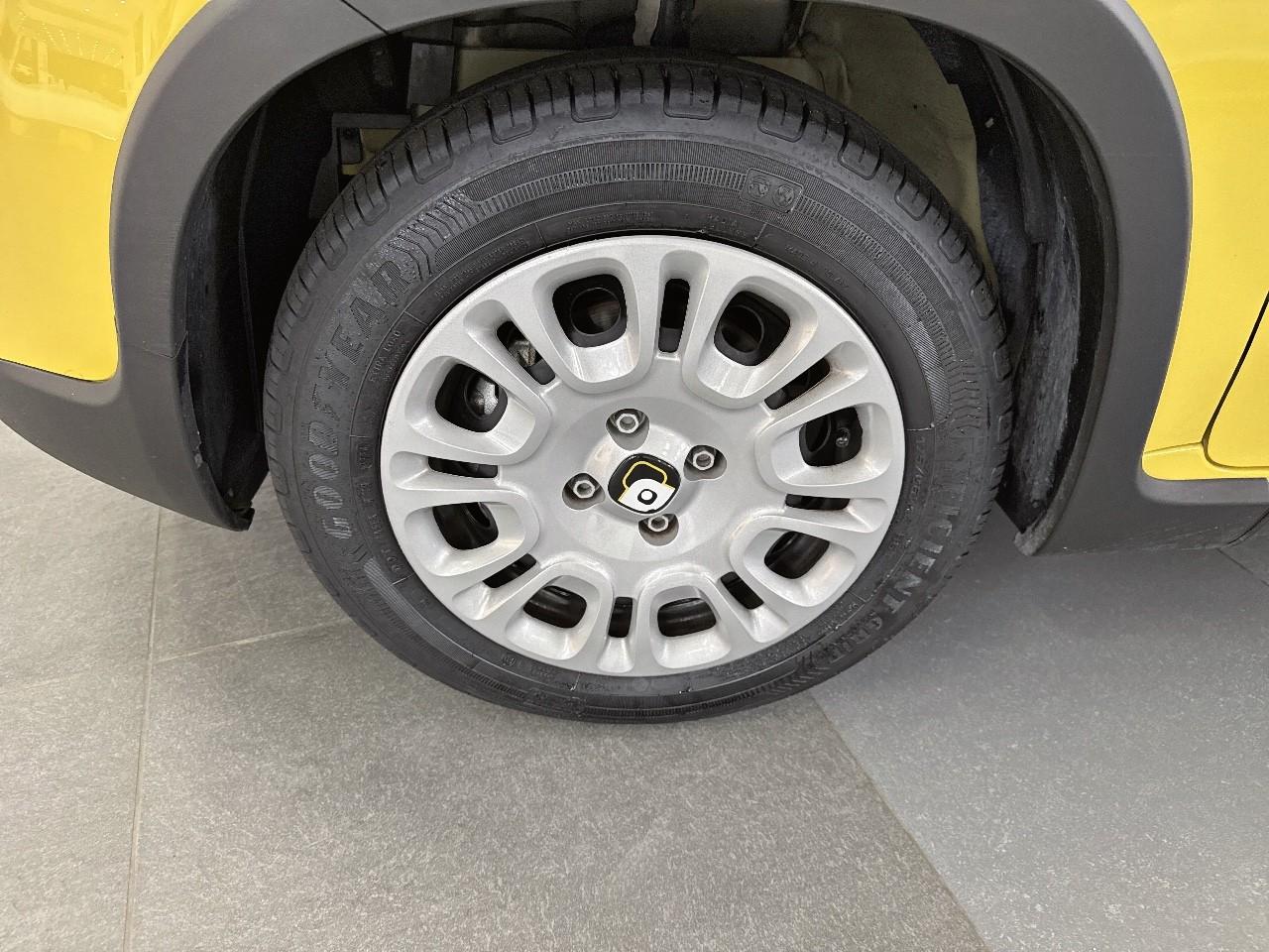 Fiat Fiat Panda usata, con 4 altoparlanti