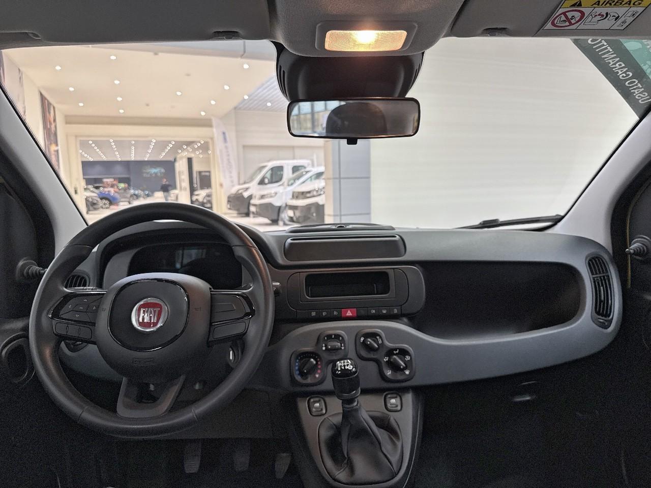 Fiat Fiat Panda usata, con dispositivi di fissaggio carico