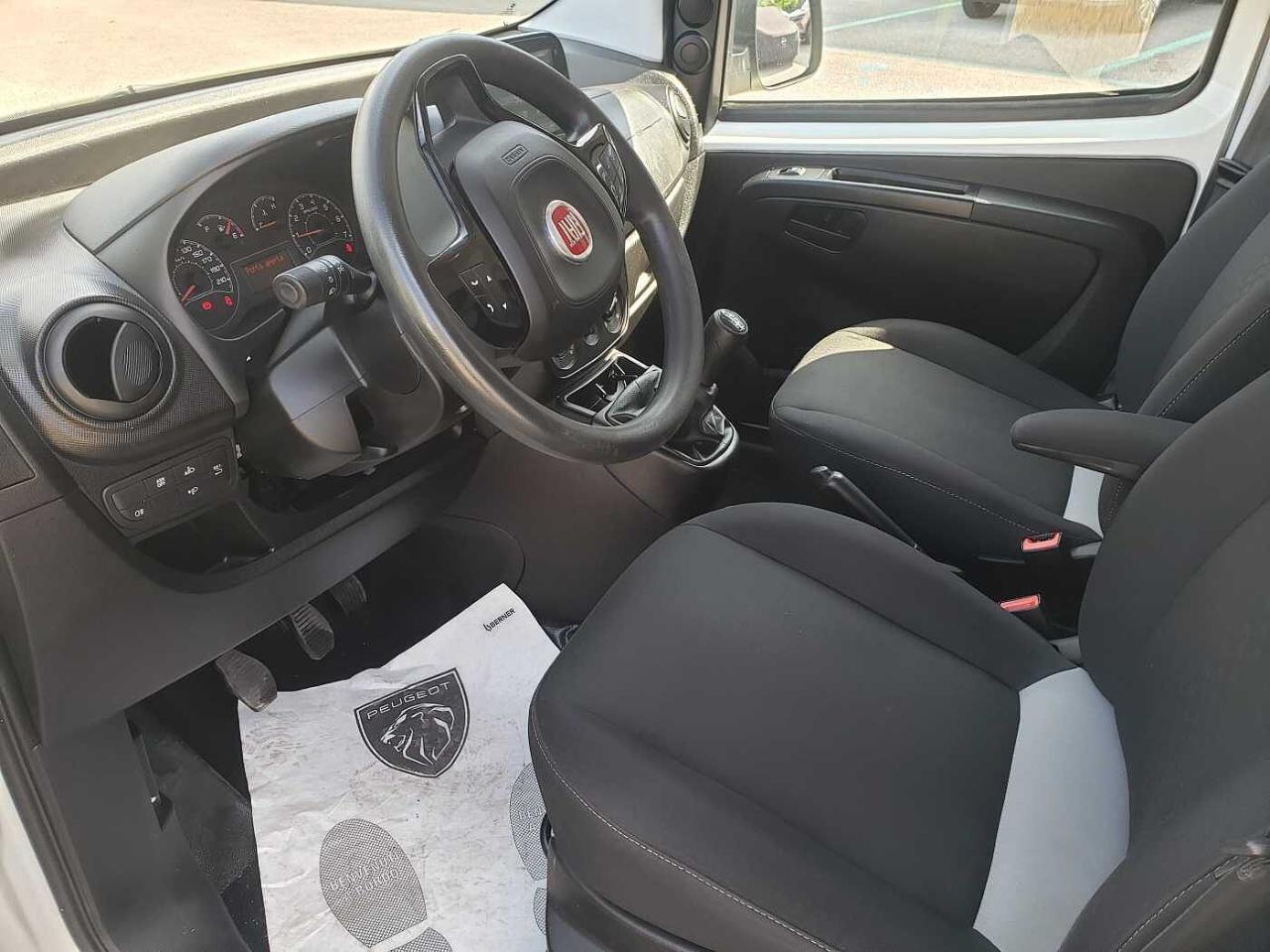 Fiat Fiat Qubo usata, con 3 cinture di sicurezza posteriori con arrotolatore