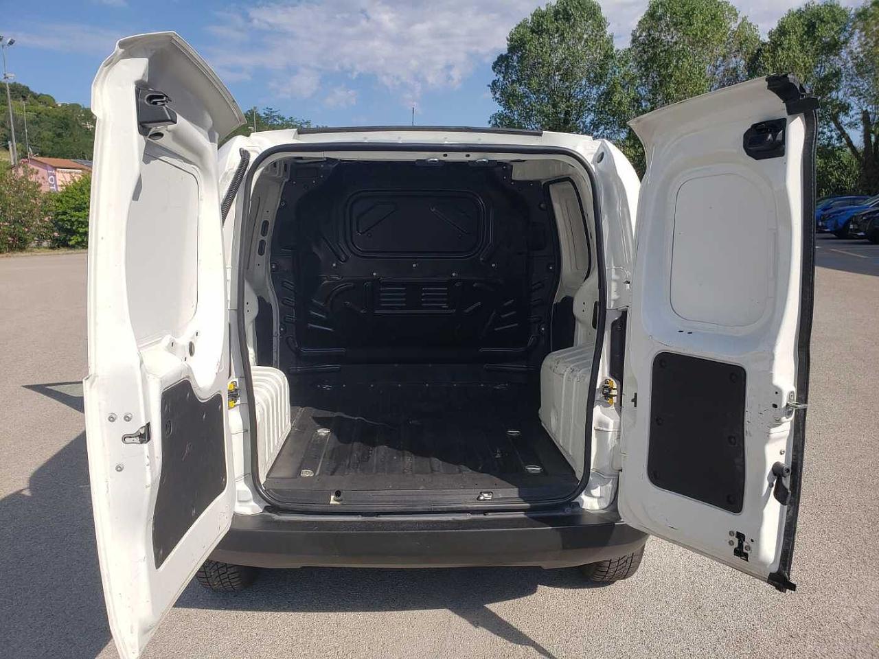 Fiat Fiat Qubo usata, con cerchi in acciaio