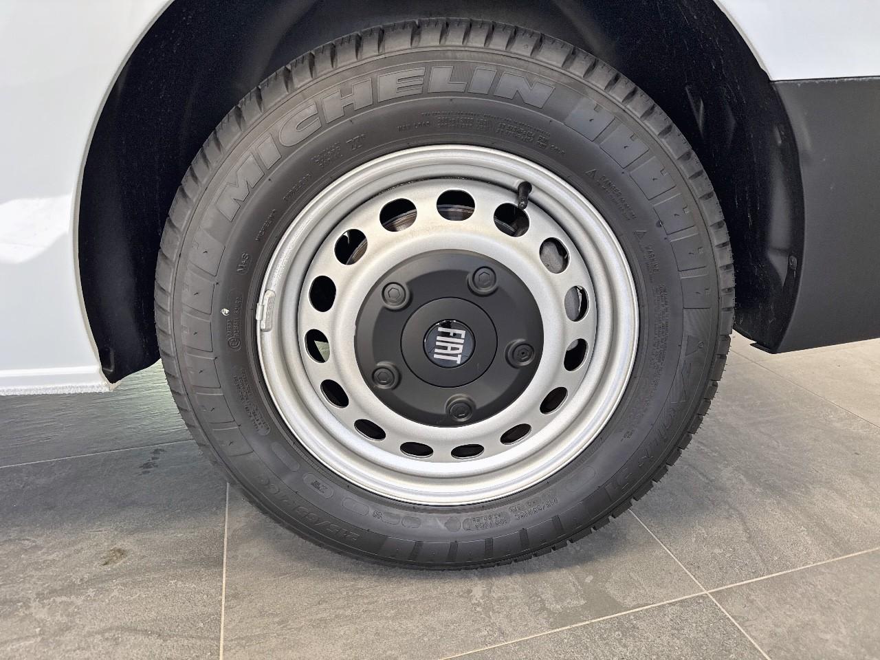 Fiat Fiat Scudo usata, con Caricabatterie di bordo da 22 kW