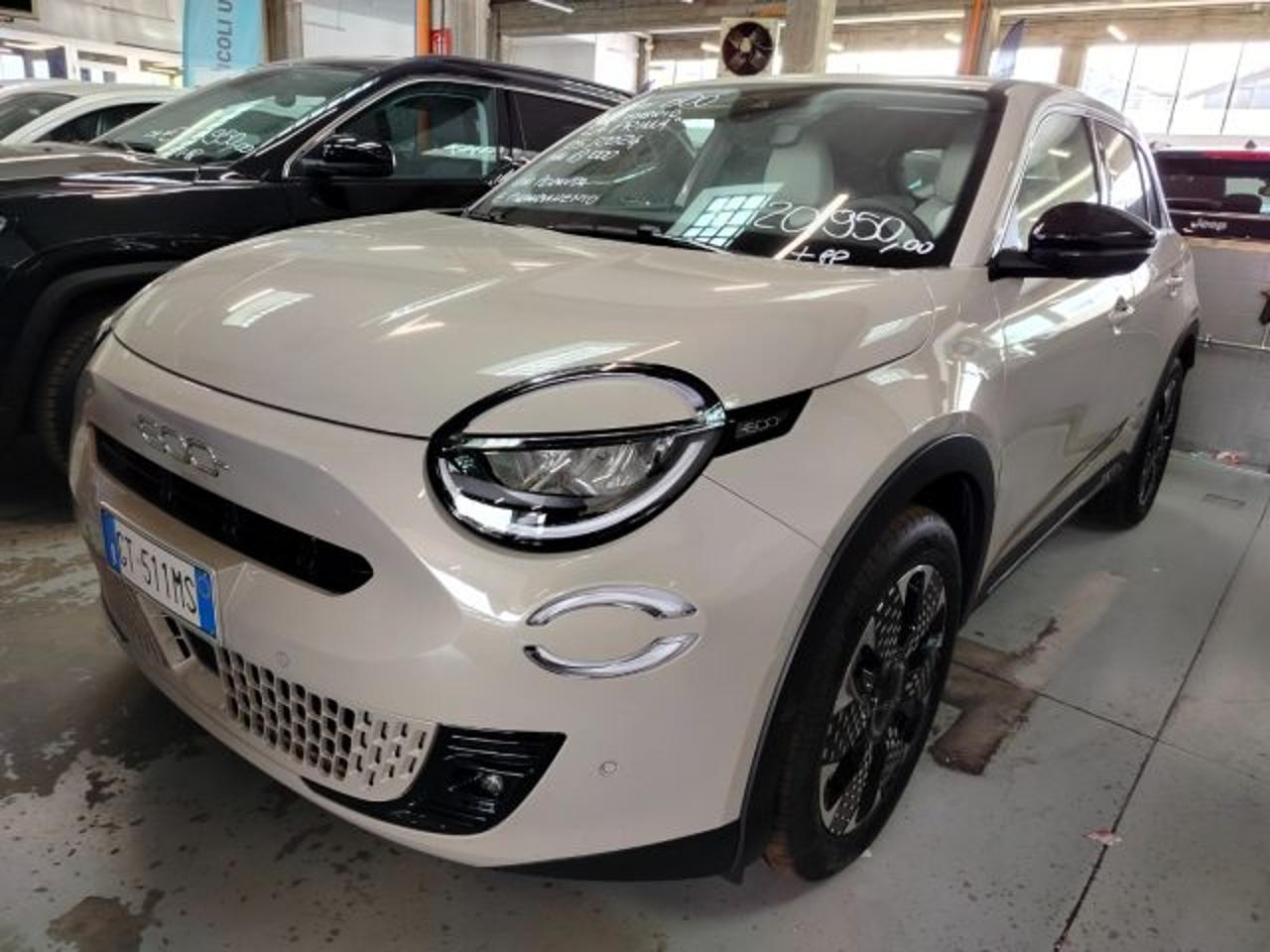 Fiat Fiat 600 SEICENTO 600 Hybrid 100 CV DCT MHEV La Prima