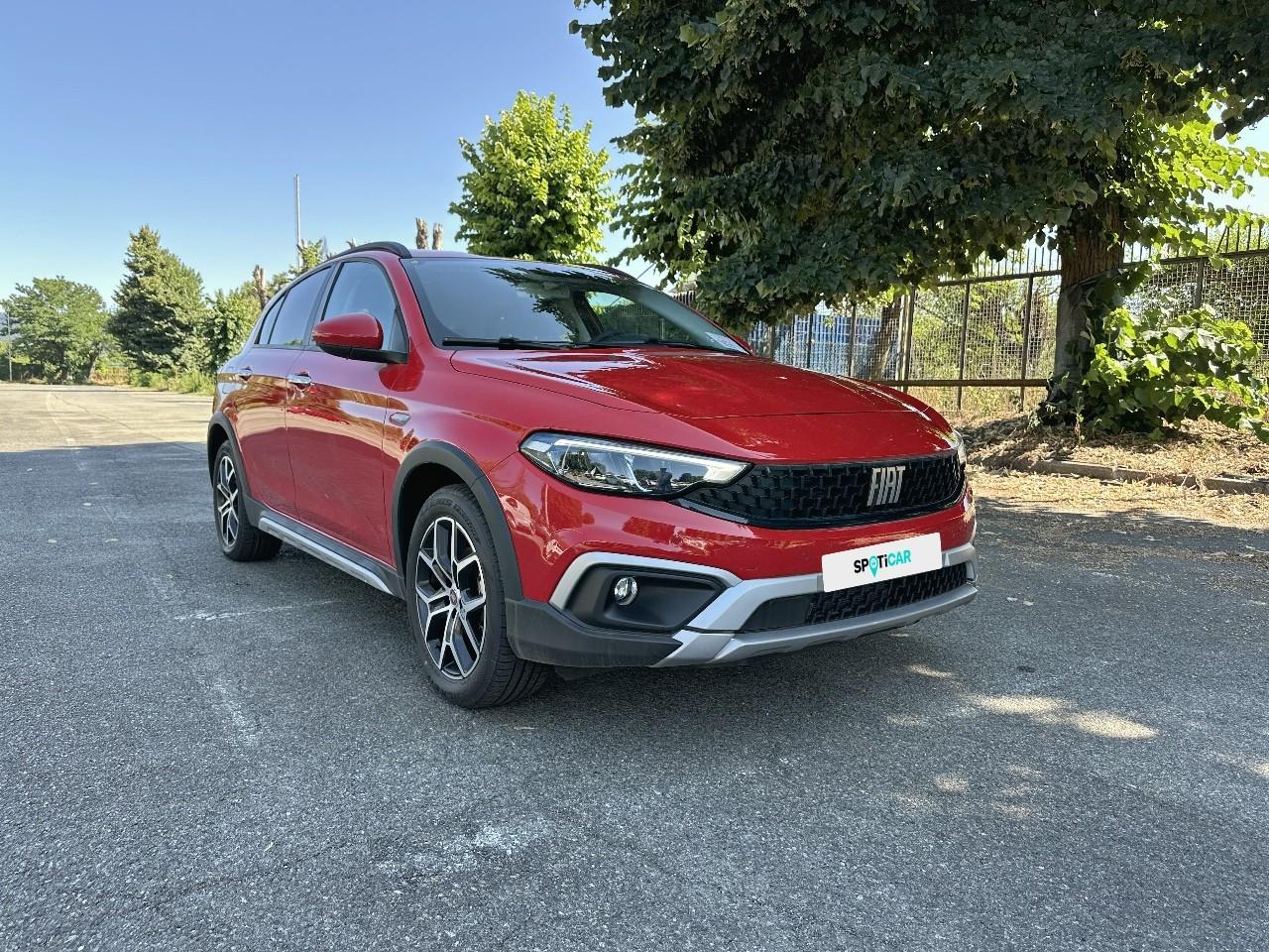 Fiat Fiat Tipo usata, con barre longitud.al tetto cromato/argento