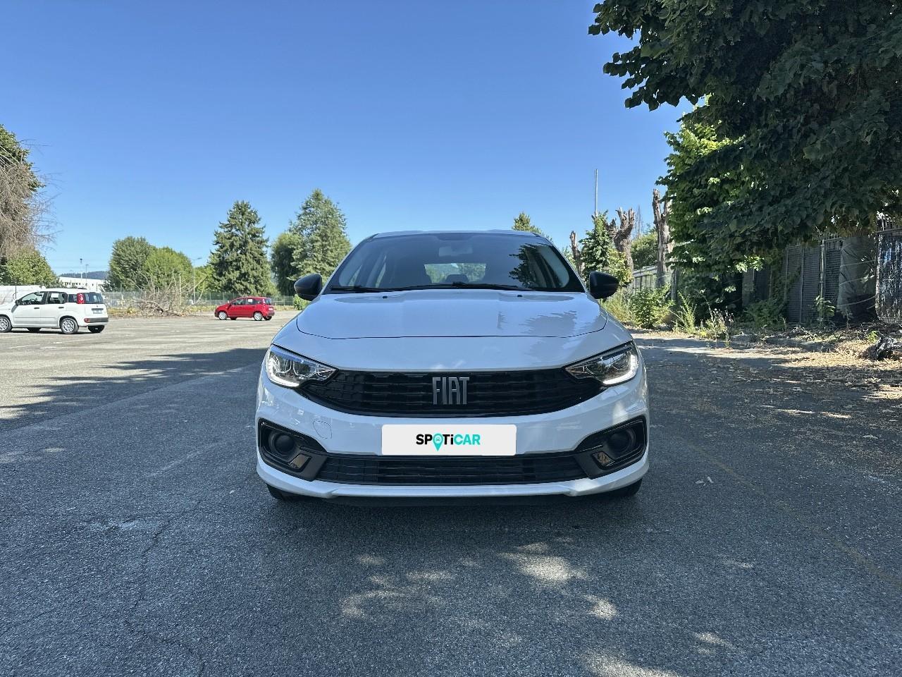 Fiat Fiat Tipo usata, con assistenza alla frenata di emergenza