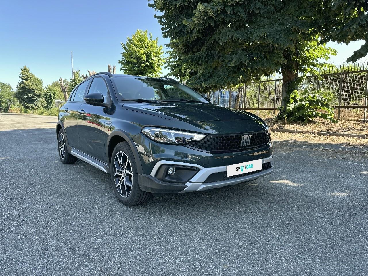 Fiat Fiat Tipo usata, con barre longitud.al tetto cromato/argento