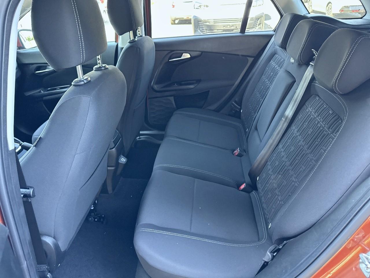 Fiat Fiat Tipo usata, con 2 poggiatesta sedili ant. , con reg. in altezza, 3 poggiatesta sedili post. , con reg. in altezza