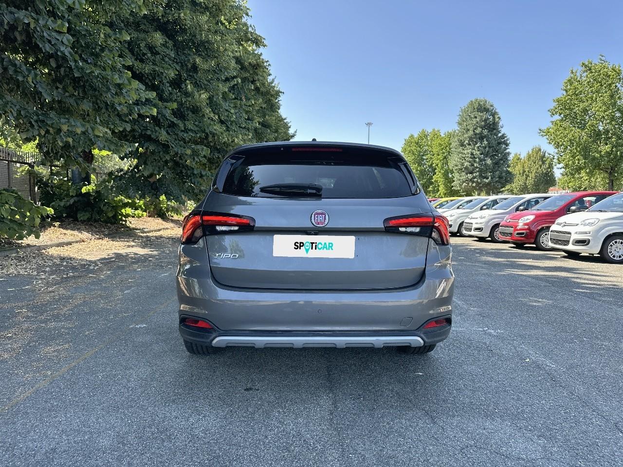 Fiat Fiat Tipo usata, con bracciolo anteriore