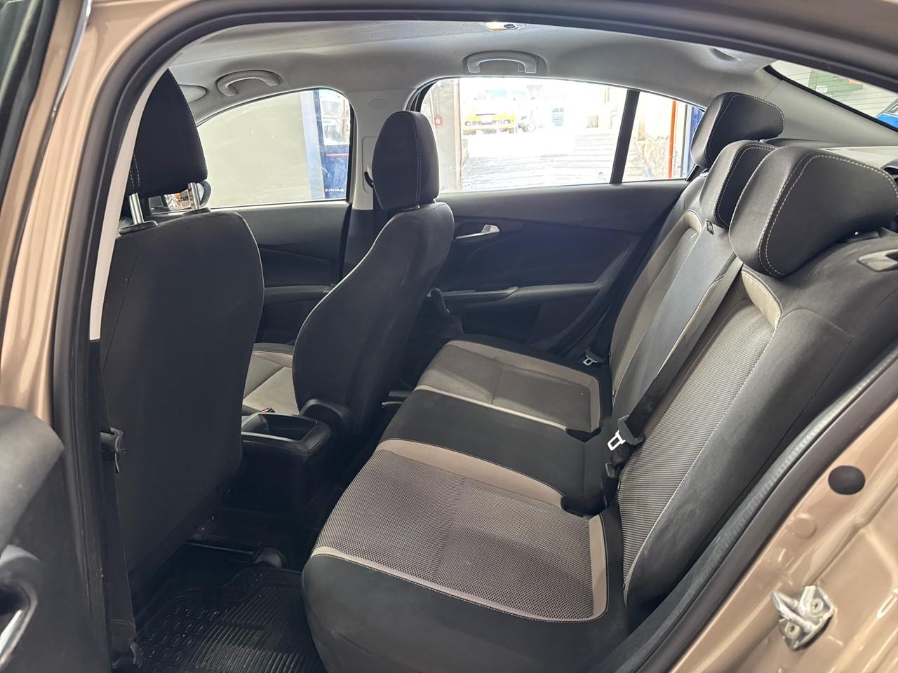 Fiat Fiat Tipo usata, con 2 poggiatesta sedili ant. , con reg. in altezza, 3 poggiatesta sedili post. , con reg. in altezza