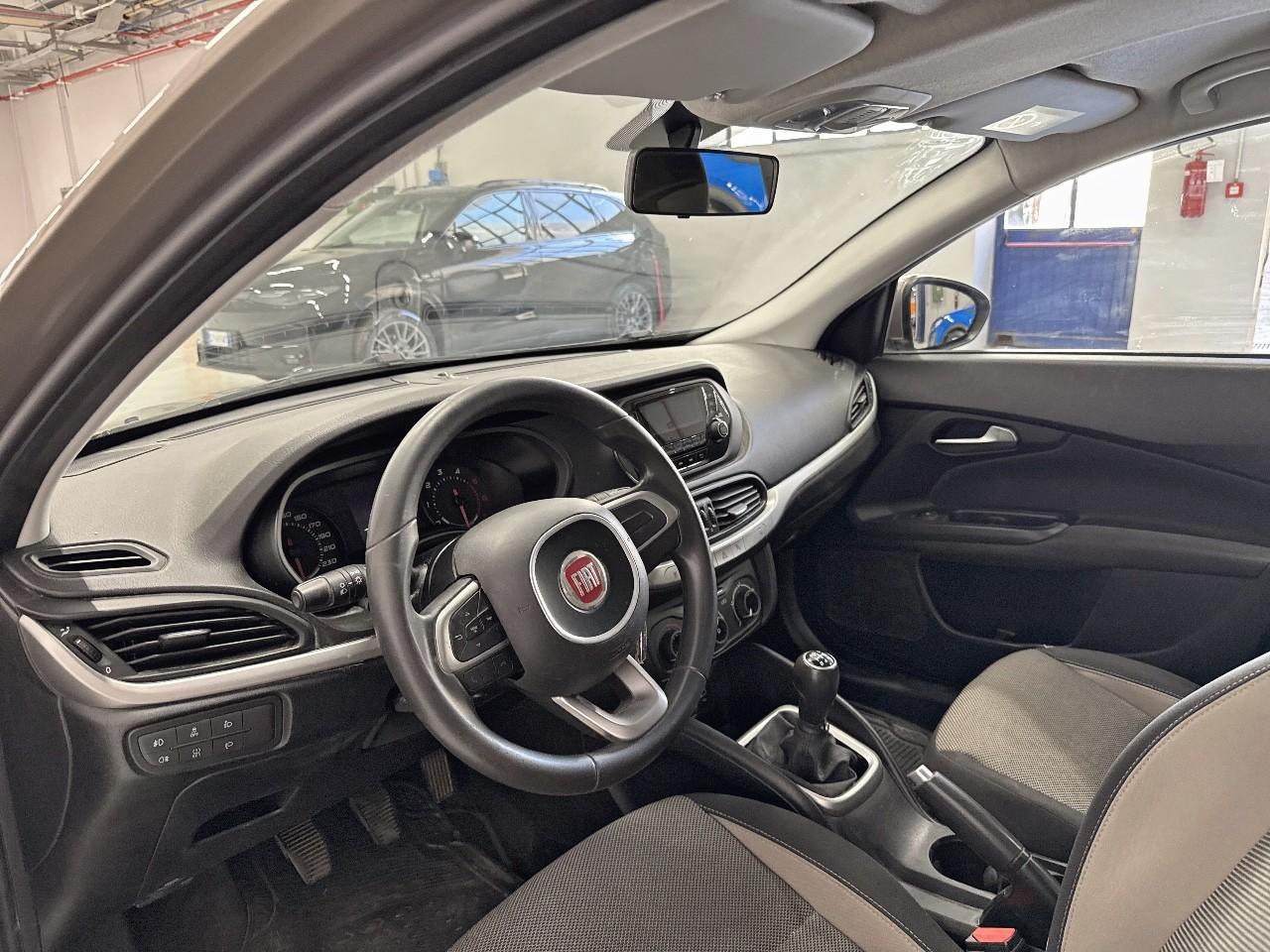 Fiat Fiat Tipo usata, con conness.dispositivi est.intrattenimento include ingresso aux anteriore e include porta usb anteriore