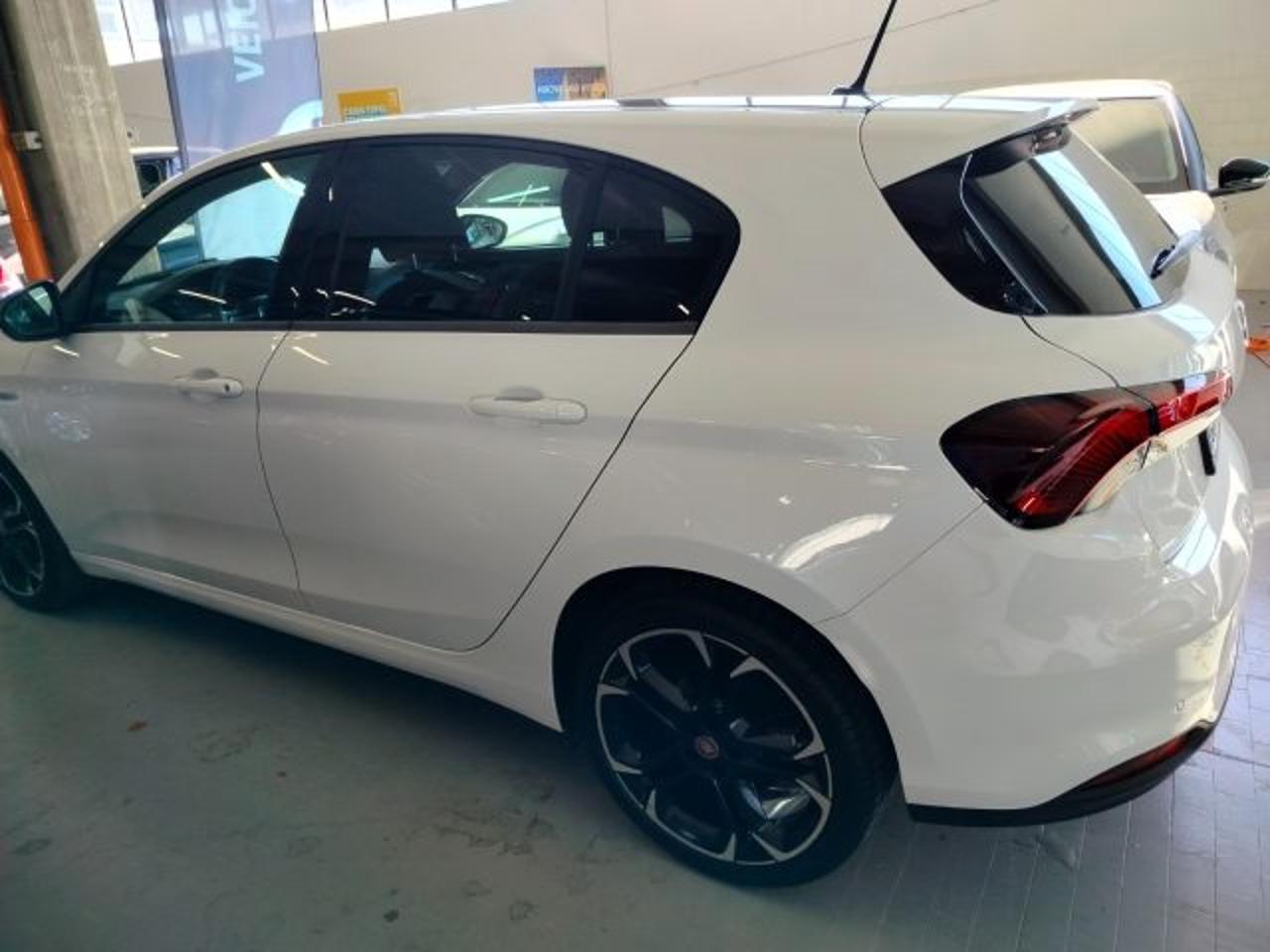 Fiat Fiat Tipo usata, con airbag