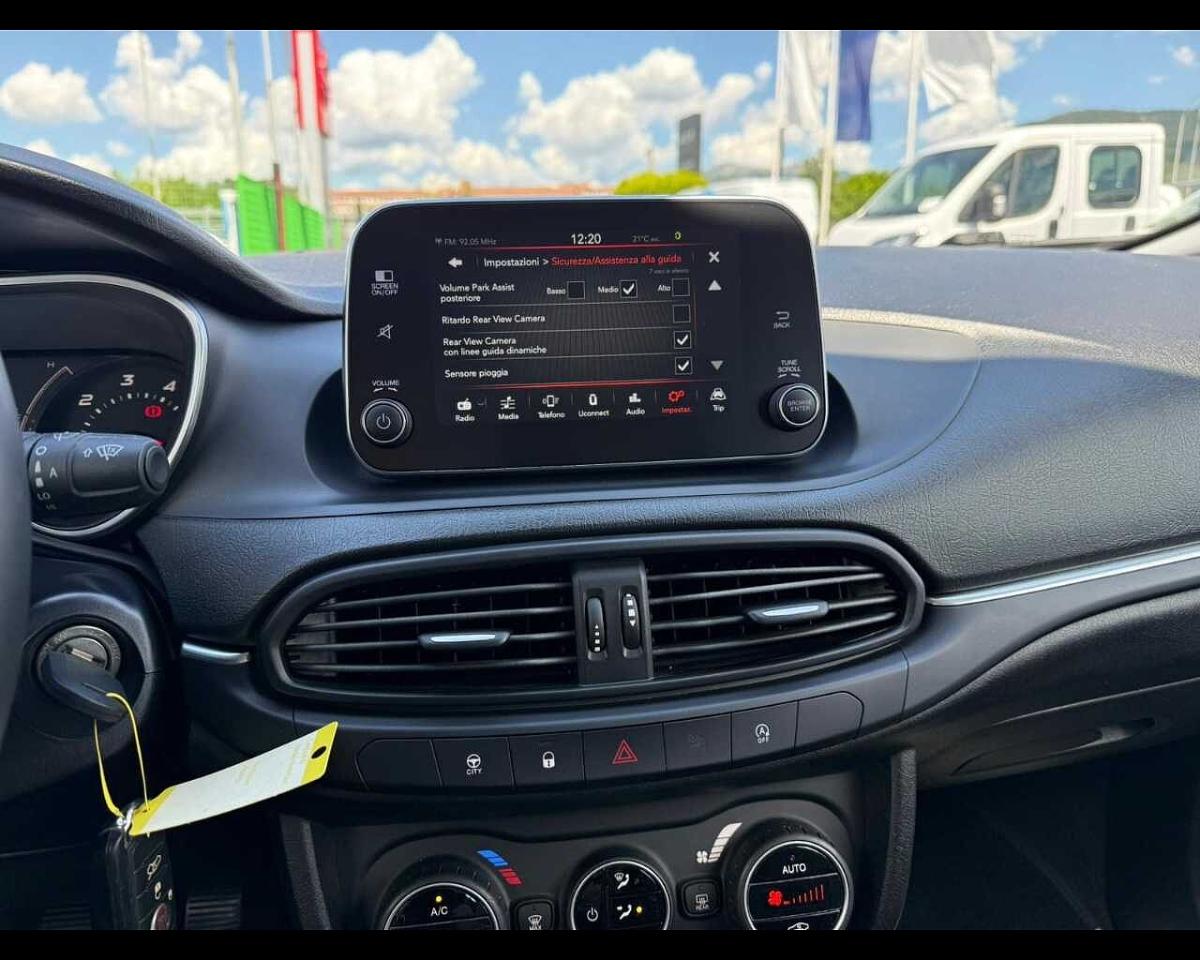 Fiat Fiat Tipo usata, con assistenza alla frenata