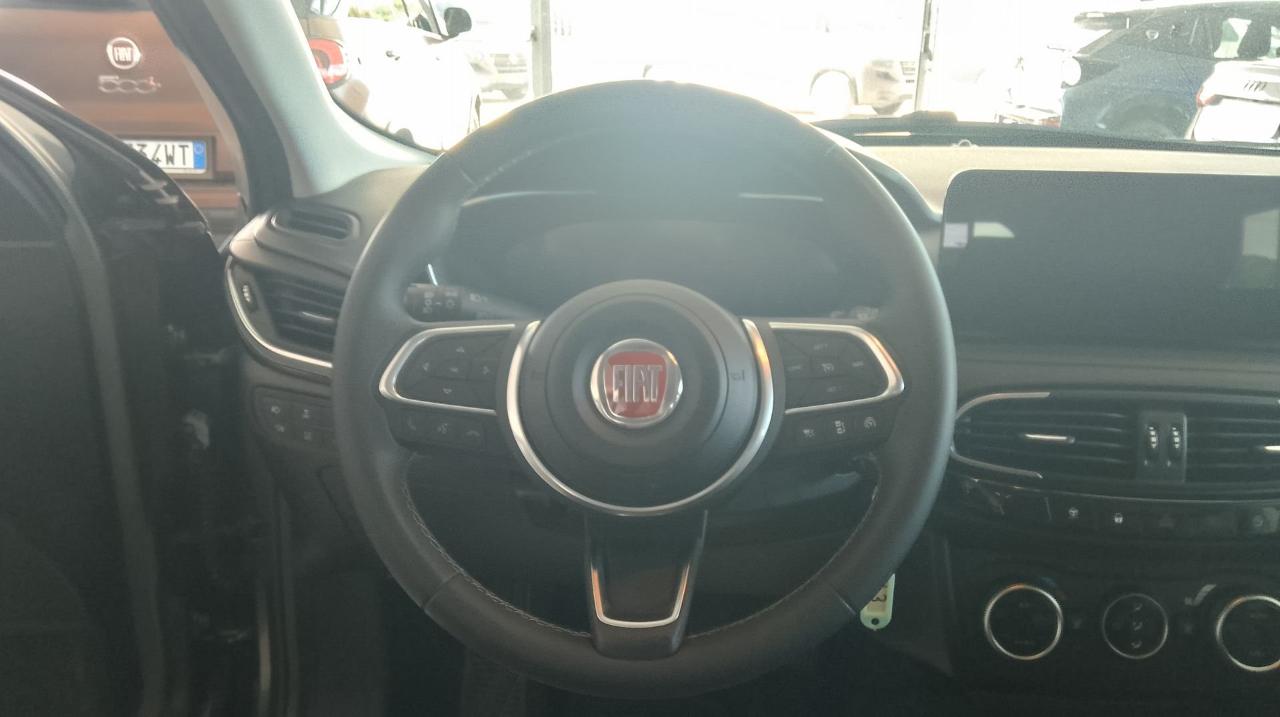Fiat Fiat Tipo usata, con park distance control