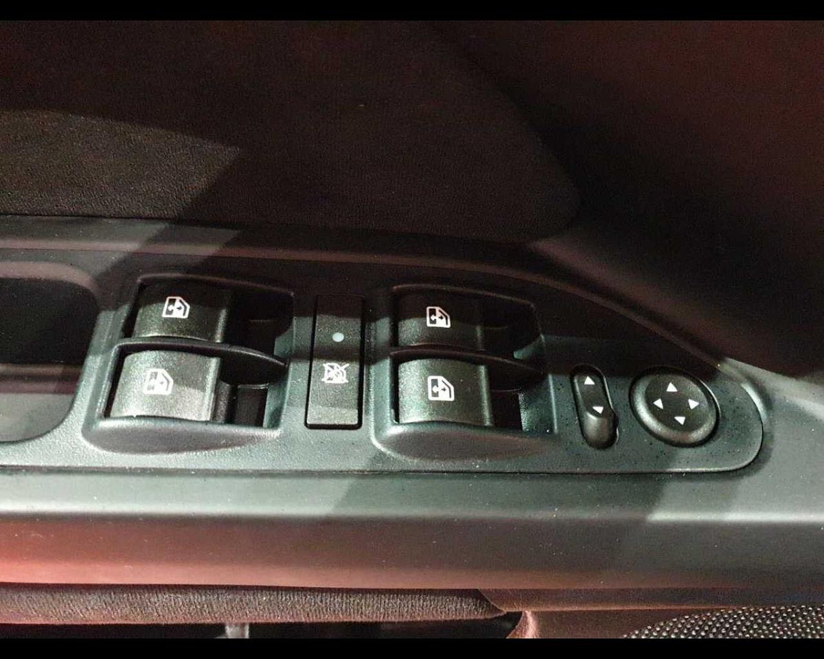 Fiat Fiat Tipo usata, con comandi radio al volante (radio touchscreen)