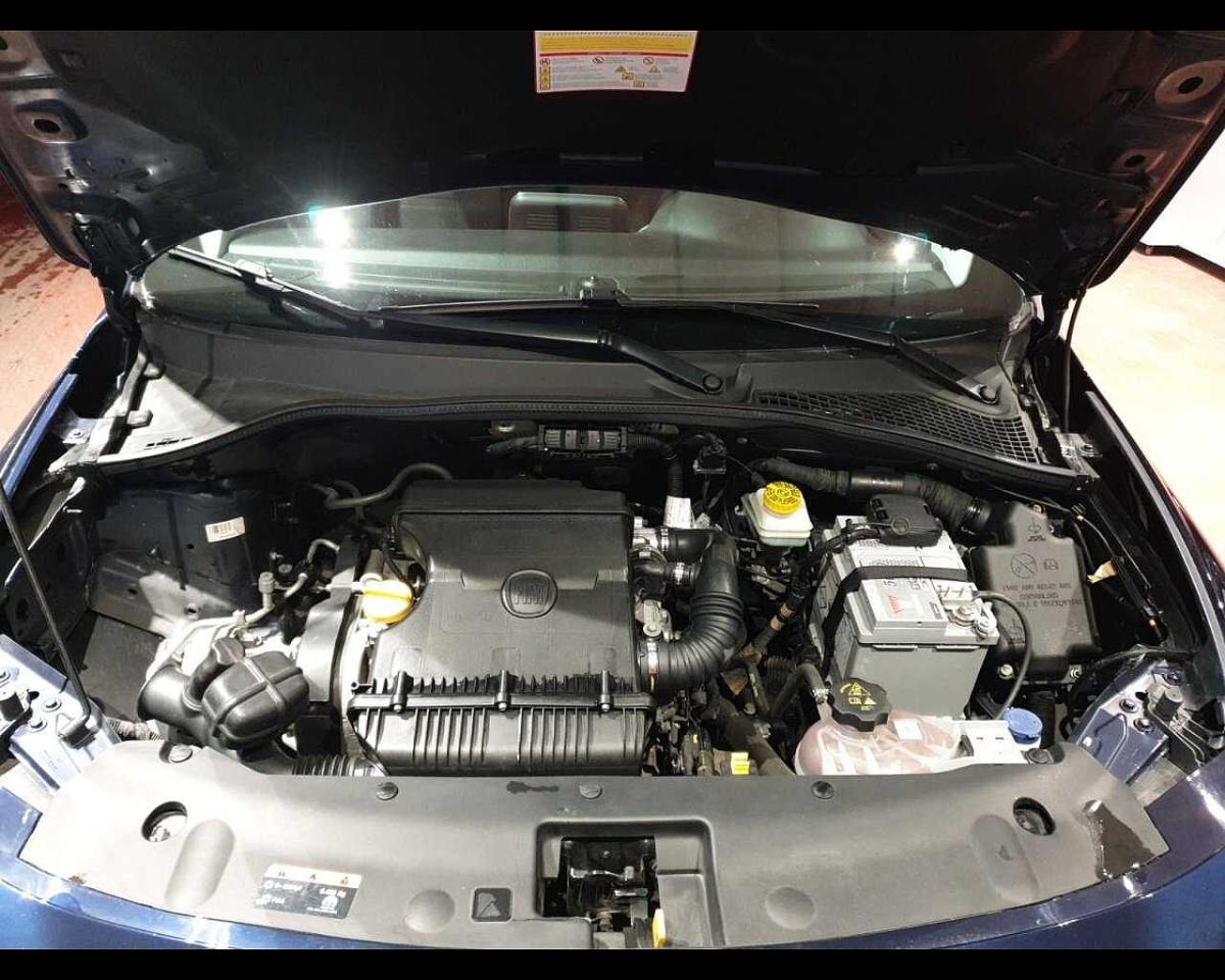 Fiat Fiat Tipo usata, con dettagli cromati linea finestrini e calandra