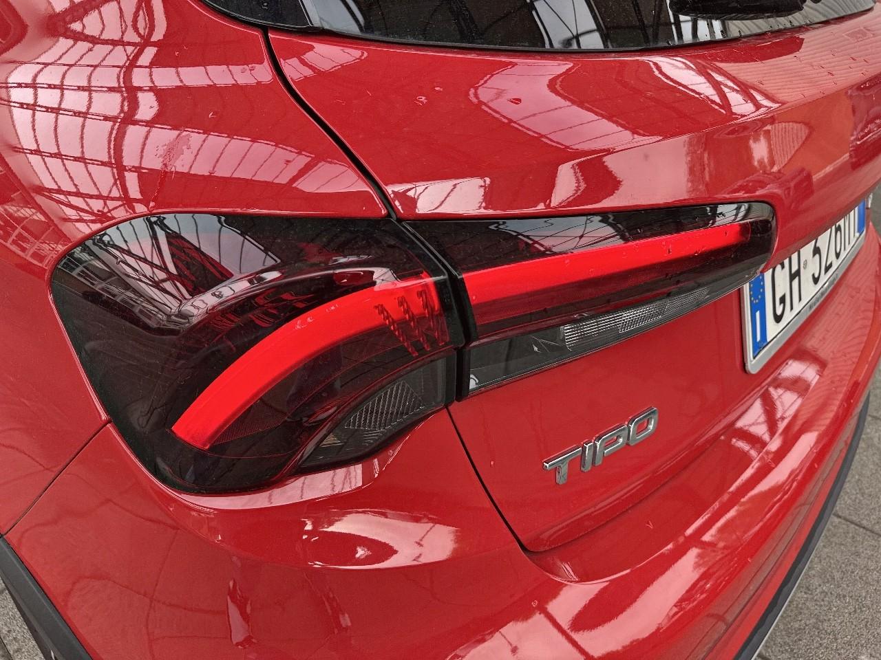 Fiat Fiat Tipo usata, con attivazione vocale include sistema audio e include comandi telefono