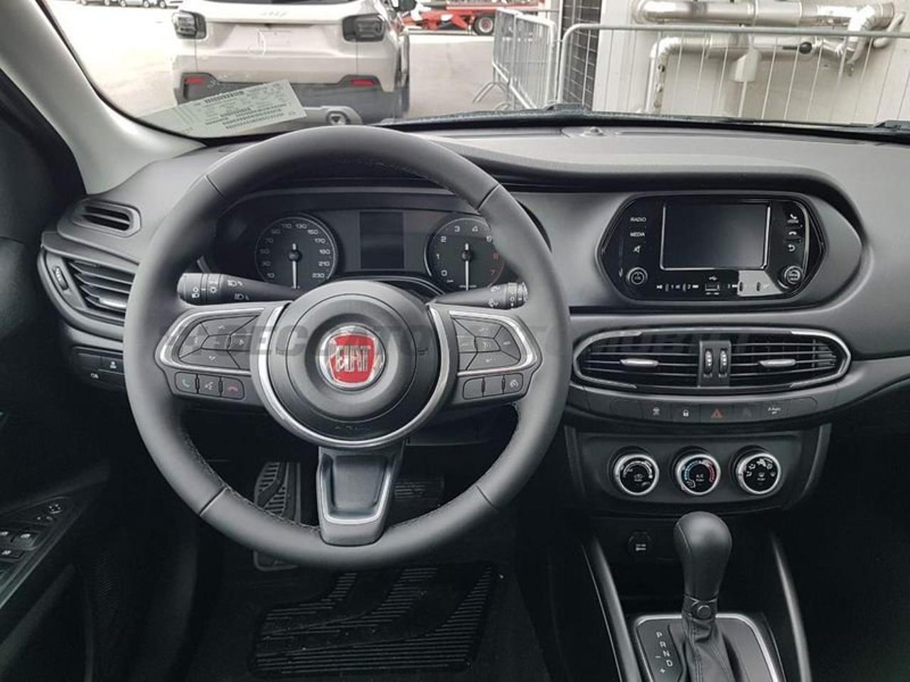 Fiat Fiat Tipo usata, con radio cd e mp3
