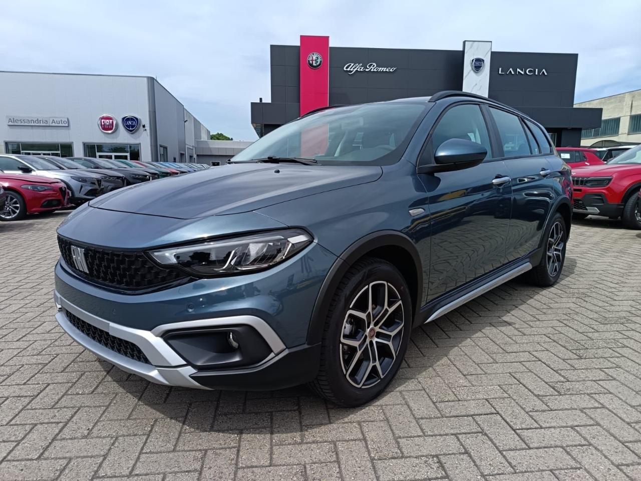 Fiat Fiat Tipo Tipo Hybrid 1.5 Hybrid DCT SW Cross