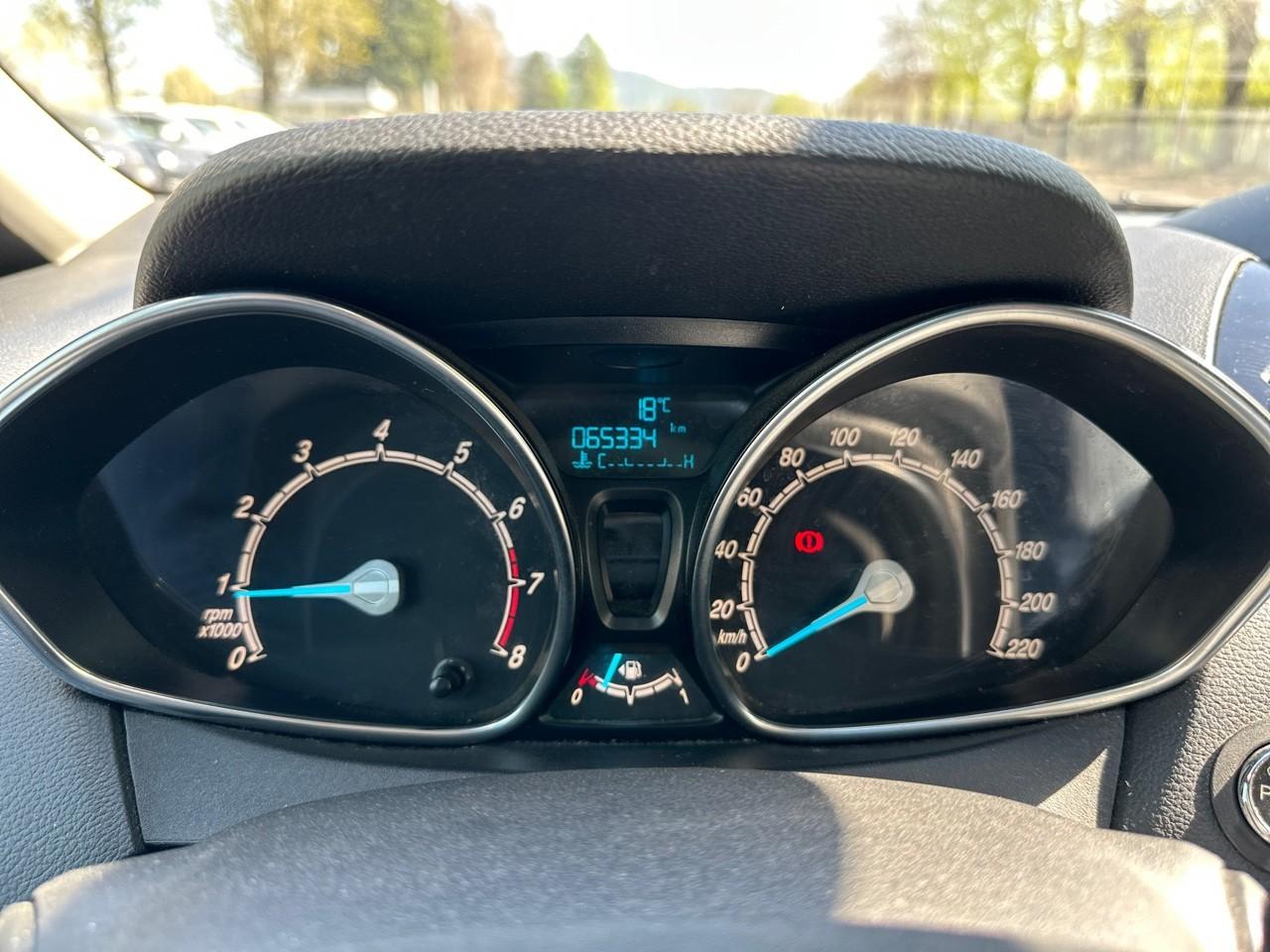 Ford Ford B-Max usata, con airbag anteriore conducente, airbag anteriore passeggero con interrutore di disattivazione