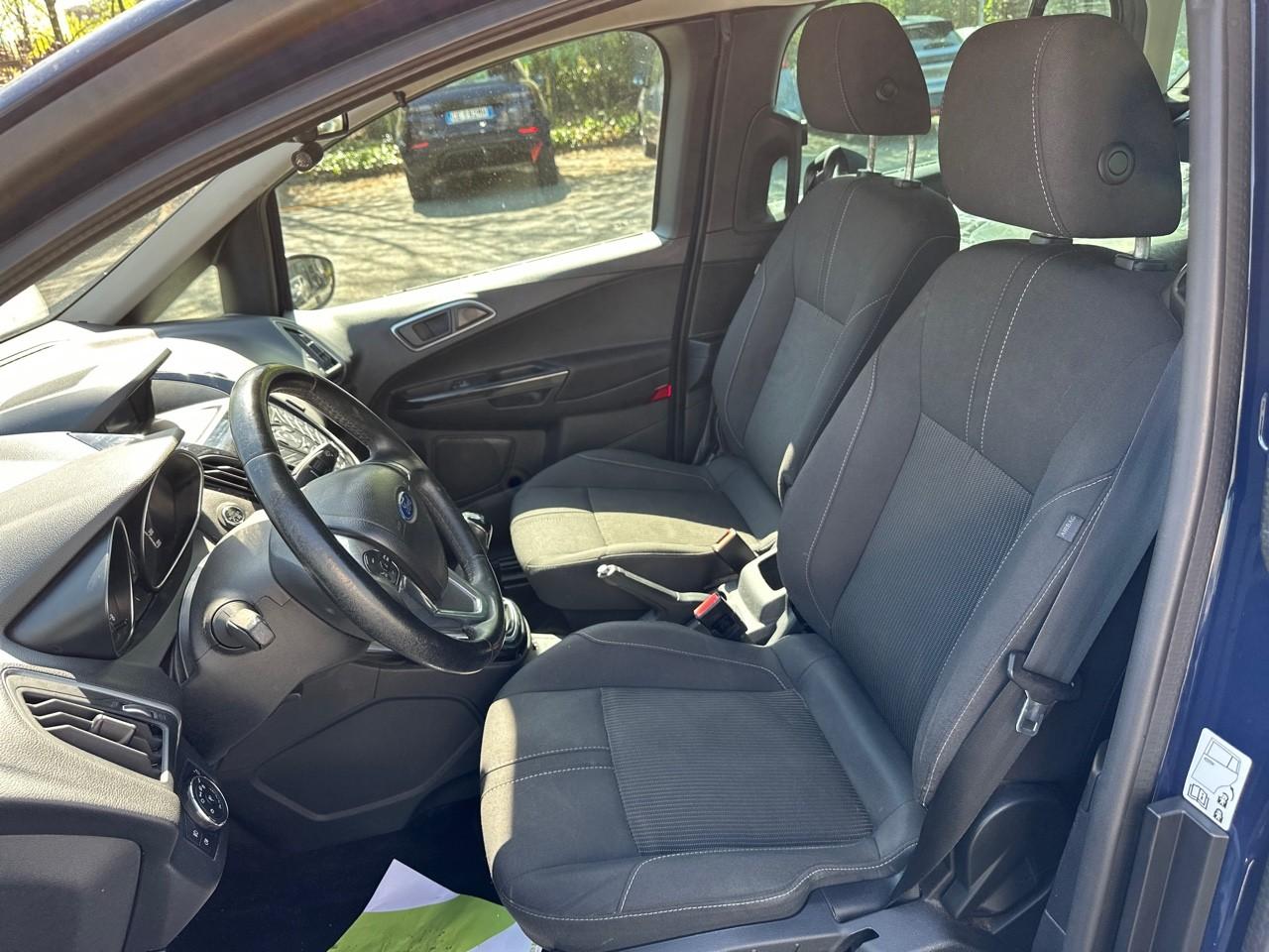 Ford Ford B-Max usata, con conness.dispositivi est.intrattenimento include ingresso aux anteriore e include porta usb anteriore