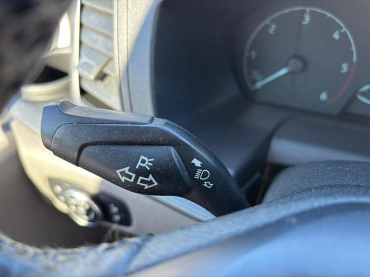 Ford Ford B-Max usata, con fendinebbia