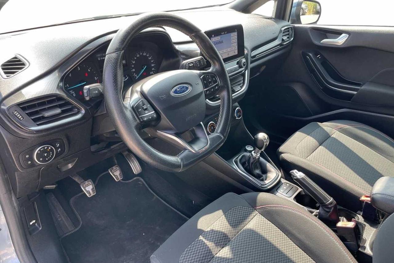Ford Ford Fiesta usata, con 4 cilindri