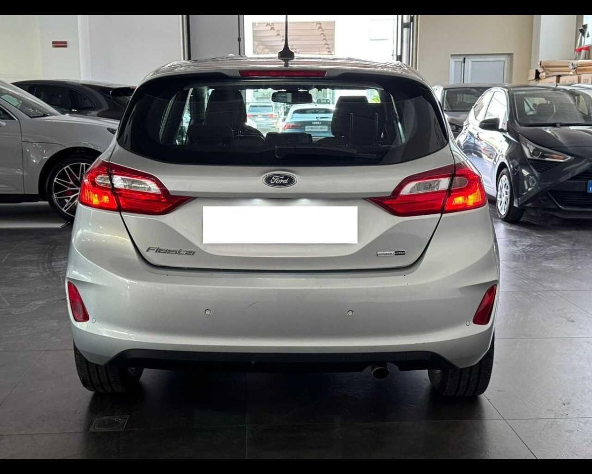 Ford Ford Fiesta usata, con fari fendinebbia