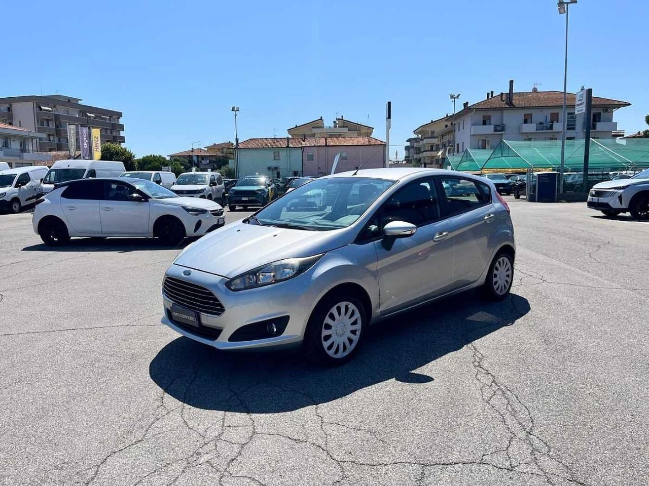 Ford Ford Fiesta usata, con attacchi di sicurezza isofix integrati nei sedili posteriori esterni