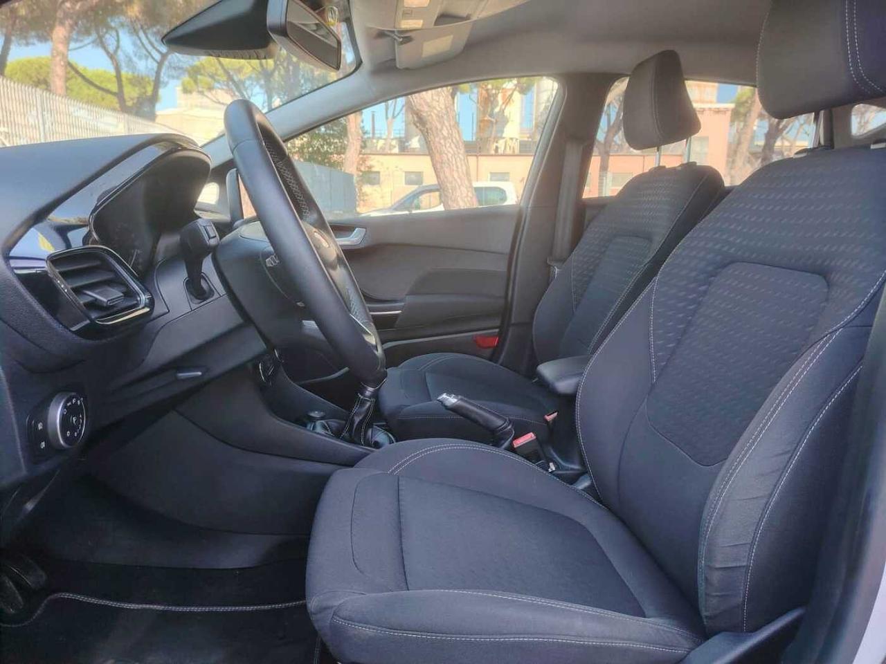 Ford Ford Fiesta usata, con 5 marce