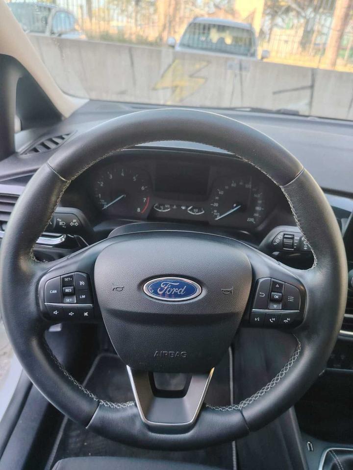 Ford Ford Fiesta usata, con attacchi di sicurezza isofix integrati nei sedili posteriori esterni