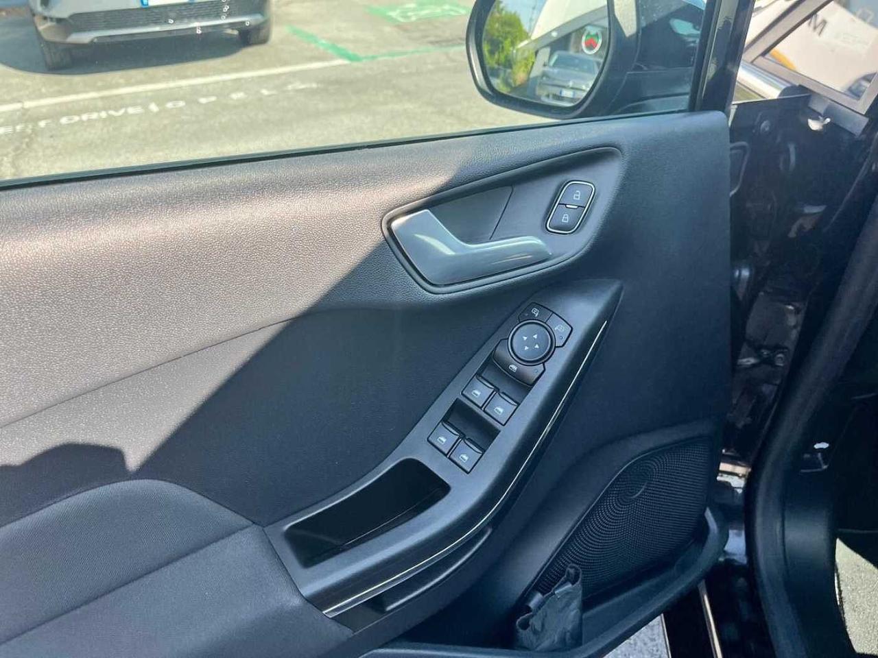 Ford Ford Fiesta usata, con airbag frontale/laterale lato guidatore e passeggero