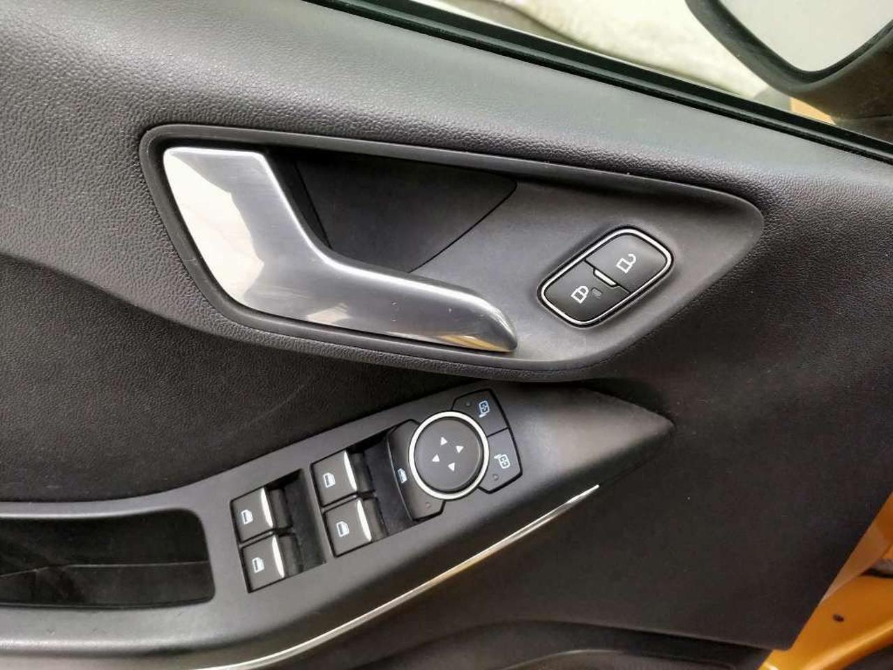 Ford Ford Fiesta usata, con chiusura centralizzata