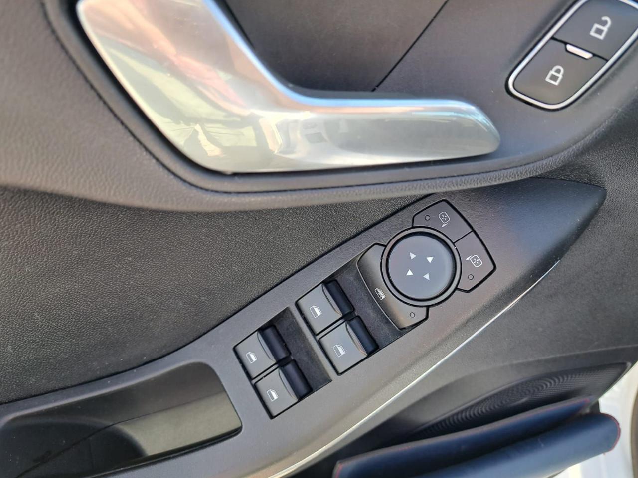 Ford Ford Fiesta usata, con chiusura centralizzata