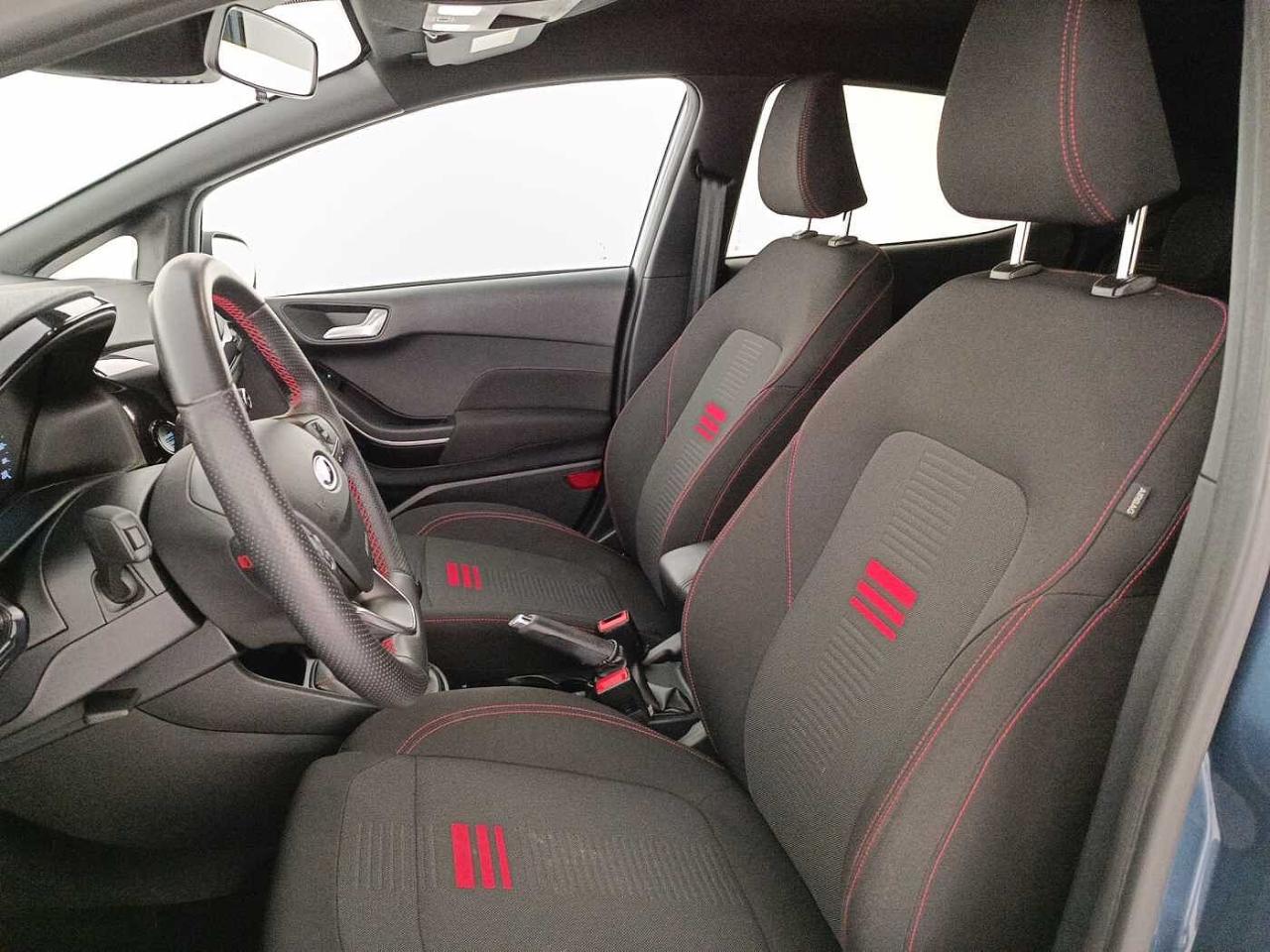 Ford Ford Fiesta usata, con attacchi di sicurezza isofix integrati nei sedili posteriori esterni