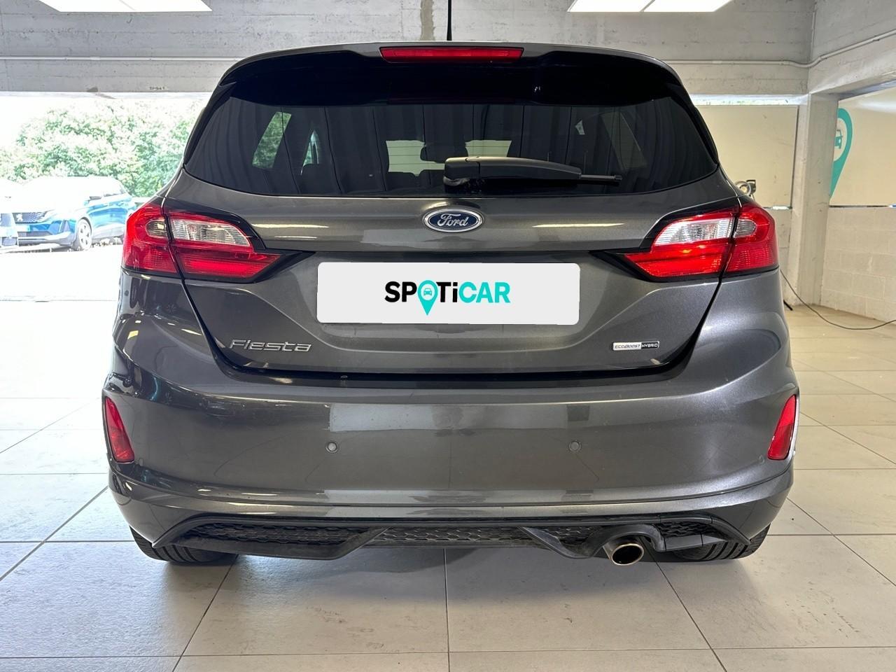 Ford Ford Fiesta usata, con cinture sicurezza post. conducente con pretensionatori, cinture sicurezza post. passeggero con pretensionatori, cinture sicurezza post. centrale a 3 punti