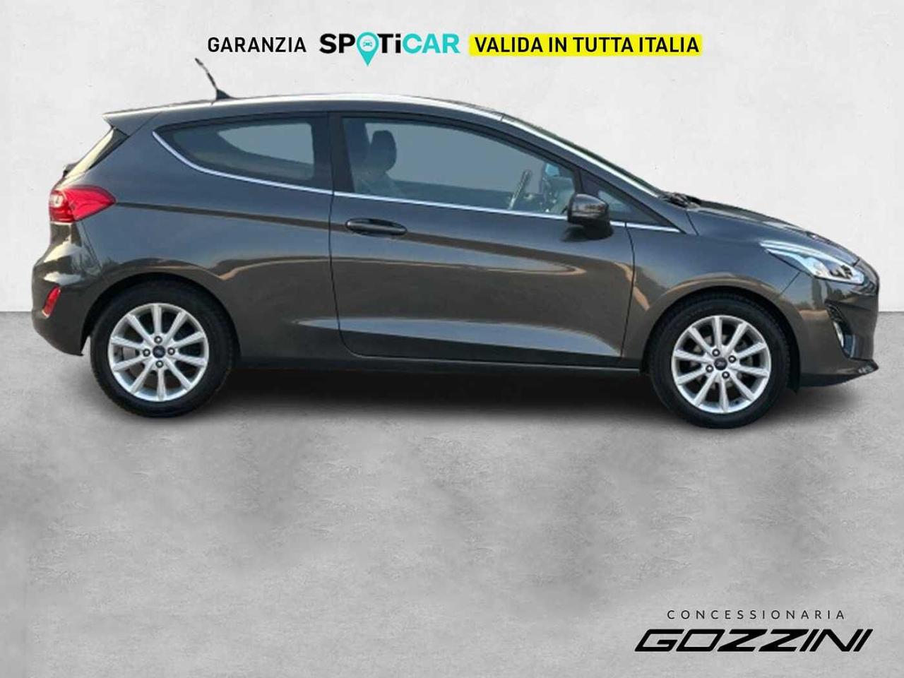 Ford Ford Fiesta usata, con bracciolo porta oggetti
