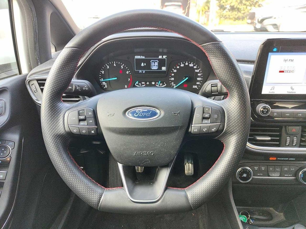 Ford Ford Fiesta usata, con sedile sportivo