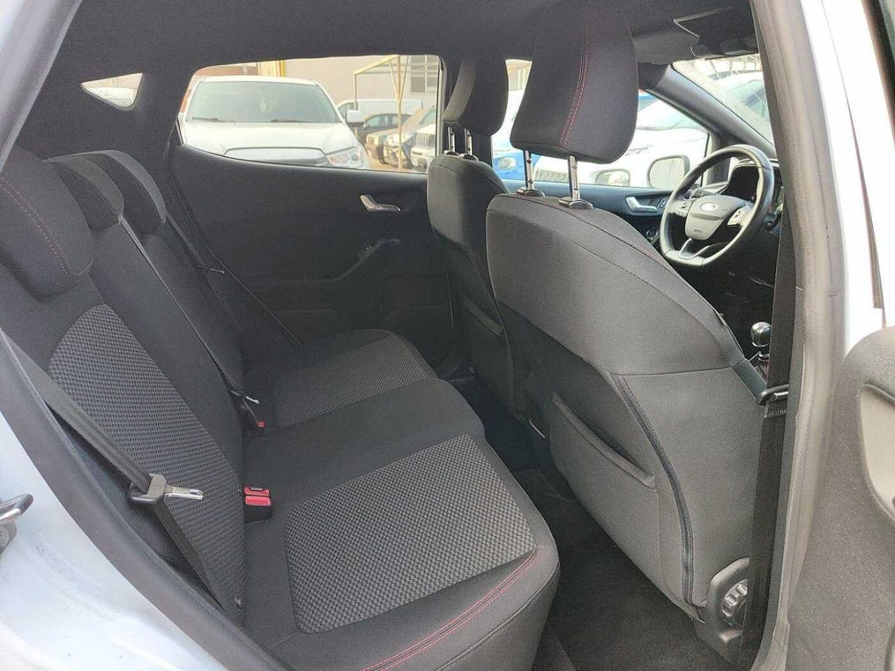 Ford Ford Fiesta usata, con sensori luce