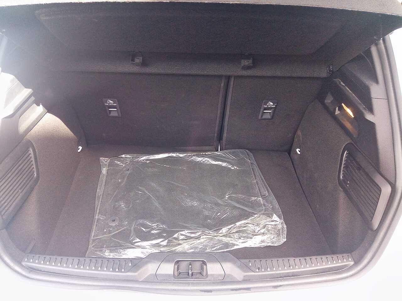 Ford Ford Focus usata, con alzacristalli elettrici anteriori e posteriori