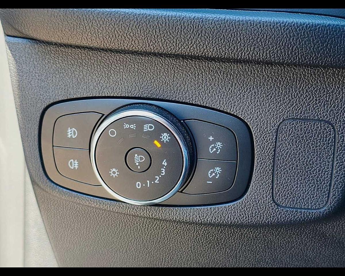 Ford Ford Focus usata, con assistenza alla frenata