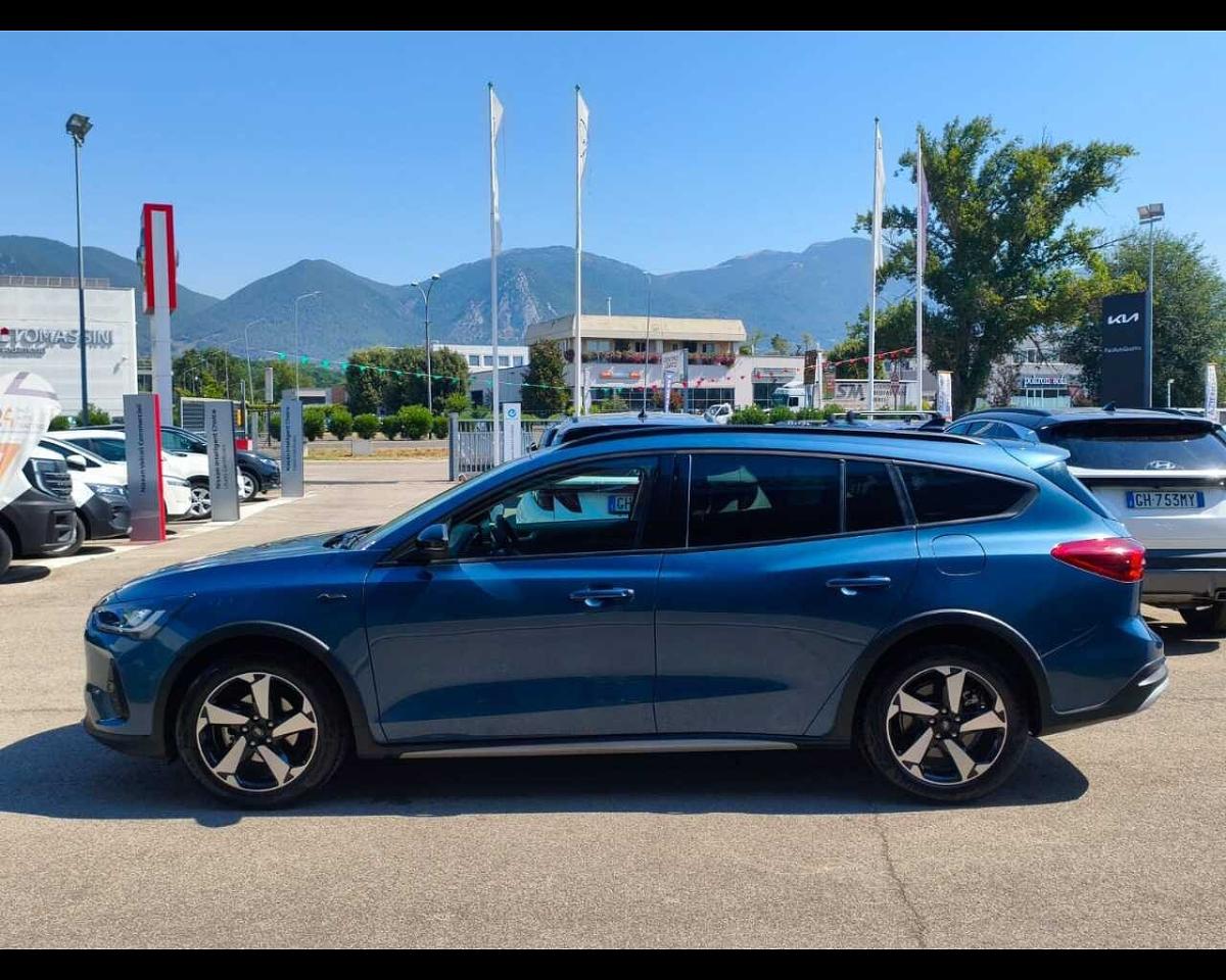 Ford Ford Focus usata, con luci diurne a led