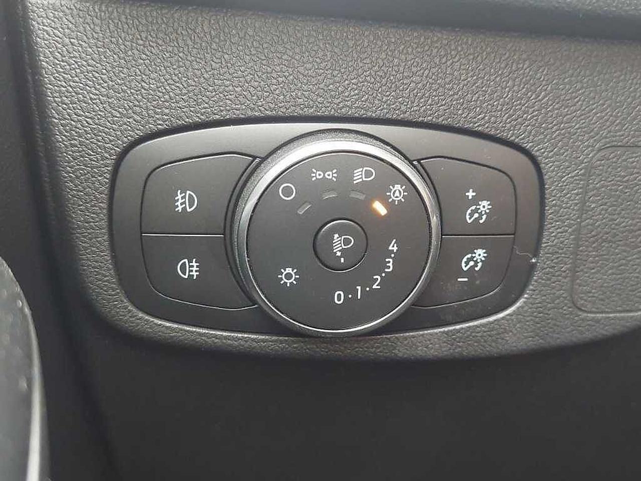 Ford Ford Focus usata, con alzacristalli elettrici anteriori e posteriori