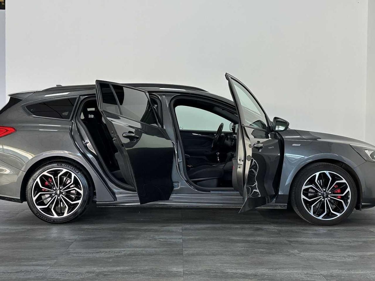 Ford Ford Focus usata, con fari fendinebbia