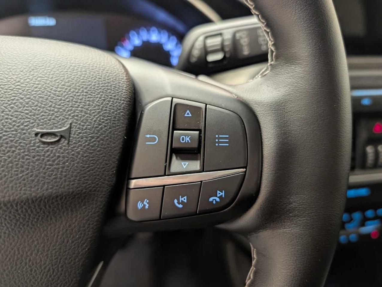 Ford Ford Focus usata, con cerchi in lega leggera