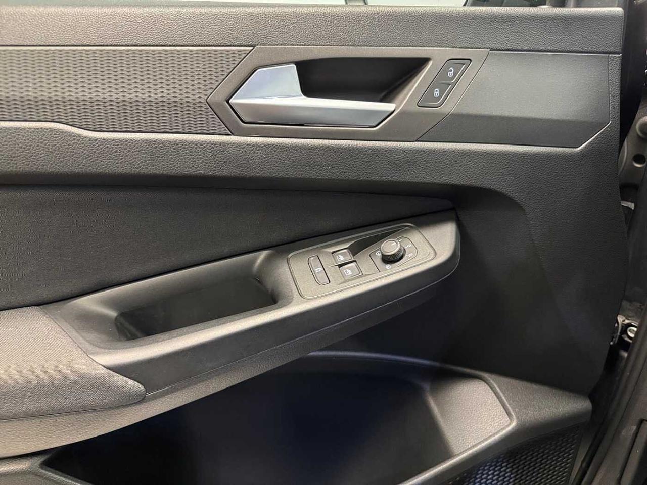 Ford Ford Tourneo usata, con fari fendinebbia