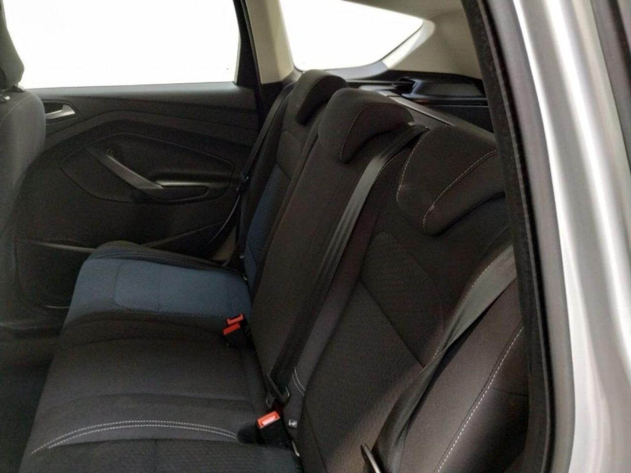 Ford Kuga - Foto 4