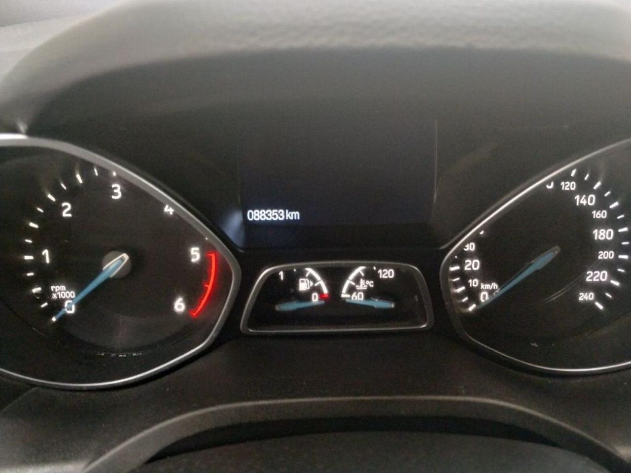 Ford Kuga - Foto 5