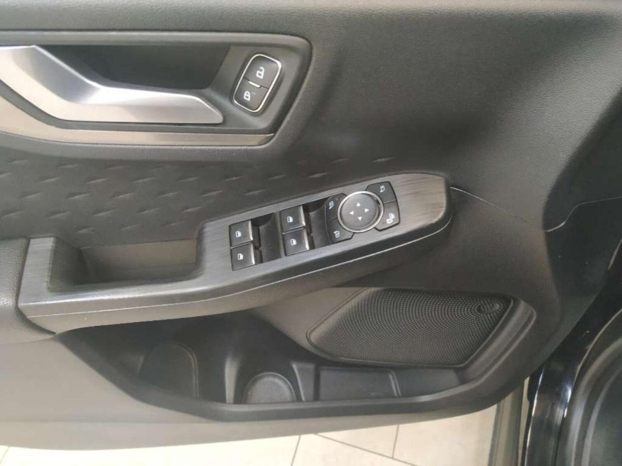 Ford Kuga - Foto 5