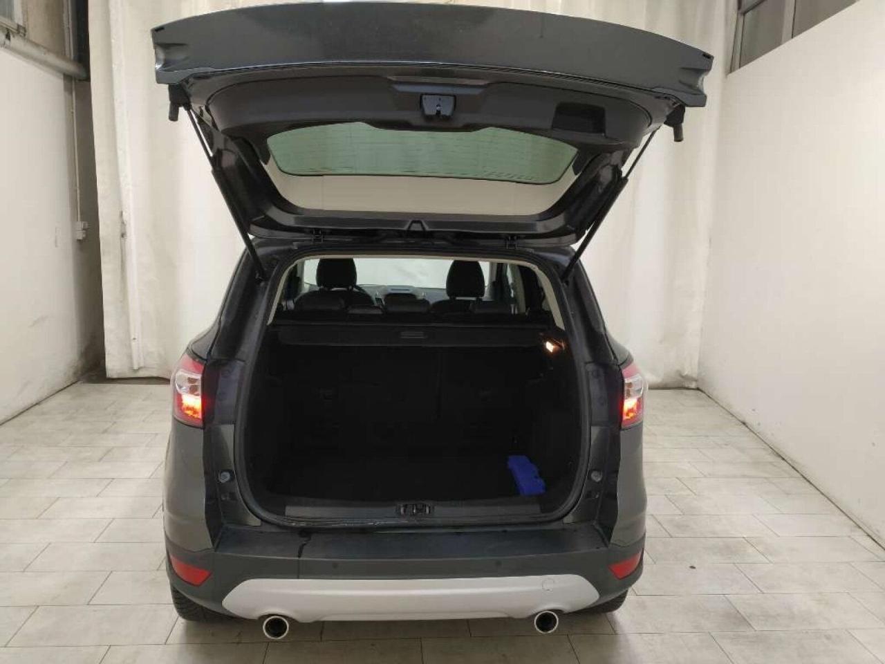 Ford Kuga - Foto 3